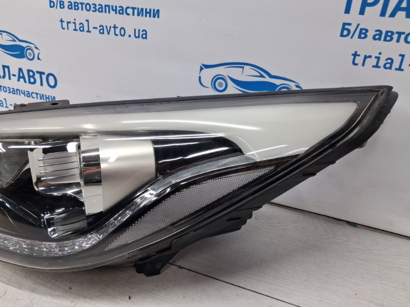 Фара левая Ксенон Hyundai IX35 LM 1.7 DIESEL D4FD 2009 (б/у) Київ - зображення 2