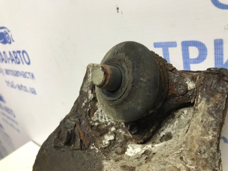 Рычаг передний верхний левый Mitsubishi L200 KB 2.5 ДИЗЕЛЬ 4D56U 2006 (б/у) Киев - изображение 2