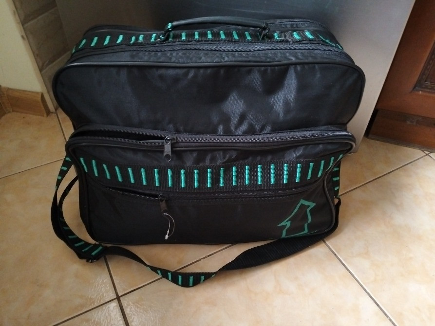 Сумка ручна кладь покладь в дорогу для подорожей і ноутбука вмістка через плече водонепромокаюча Львів - зображення 1