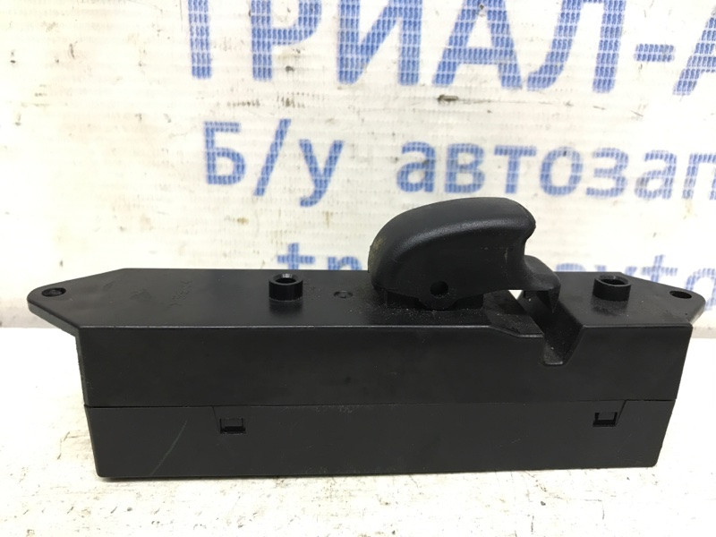 Кнопка стеклоподъемника Mitsubishi Pajero Sport 1996-2008 MR194819 (Арт. 34910) Киев - изображение 1