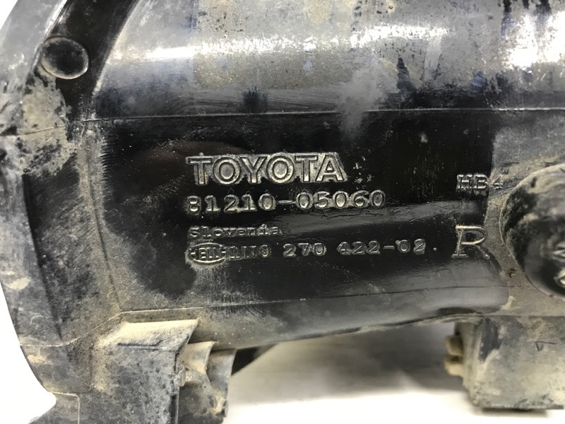 Фара противотуманная правая Toyota Avensis T25 1.8 БЕНЗИН 1ZZFE 2002 (б/у) Киев - изображение 5