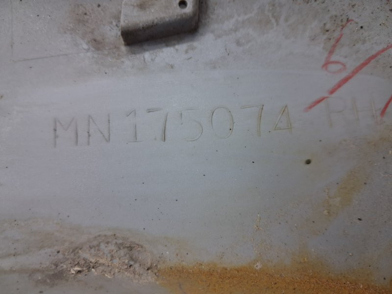 Накладка двери Mitsubishi Outlander CU 2.4 БЕНЗИН 4G69 2003 задн. прав. (б/у) Київ - зображення 6