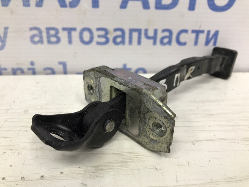 Ограничитель двери передний правый Mazda 3 BM 2.2 DIESEL 2013 (б/у) Киев - изображение 2