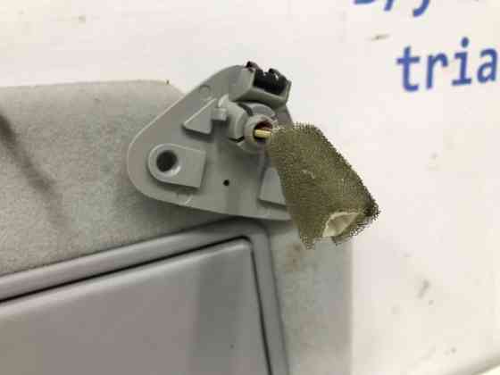 Козырек солнцезащитный правый Mitsubishi Pajero Wagon 3 3.2 ДИЗЕЛЬ 4M41 1999 (б/у) Київ