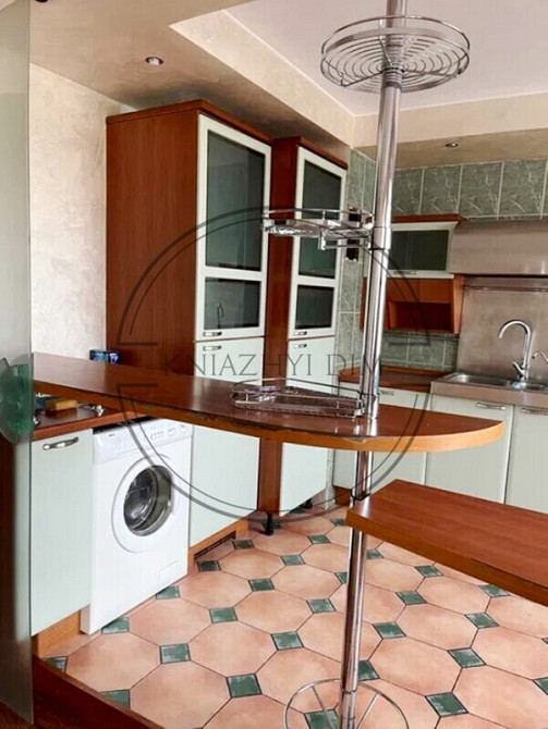 Продам двухэтажную 3-х. ком.кв. на Оболонской наб. Код: 21141726 Киев - изображение 1