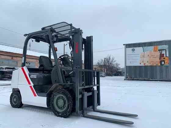 Газ-бензиновий навантажувач TCM (Nissan), напрацювання 5045 мотогодин. Модель: FHGE25T5 Львів