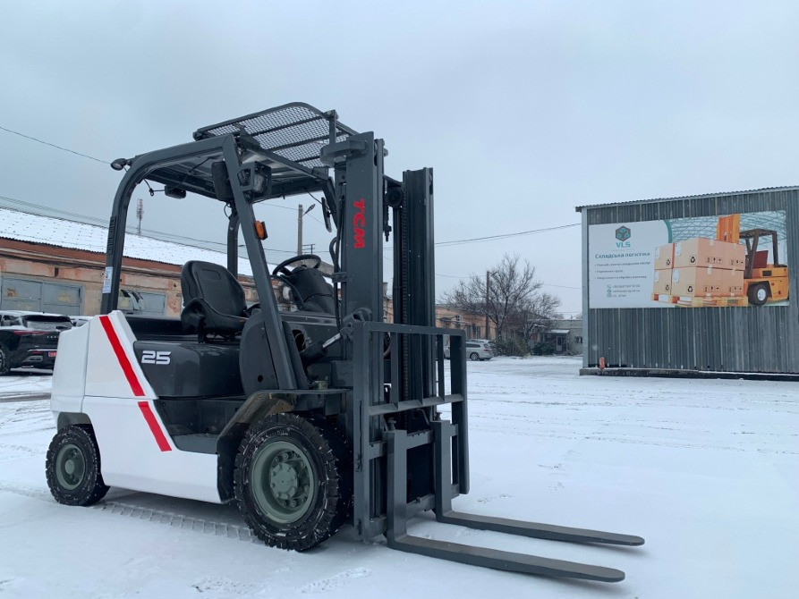 Газ-бензиновий навантажувач TCM (Nissan), напрацювання 5045 мотогодин. Модель: FHGE25T5 Львів - зображення 5