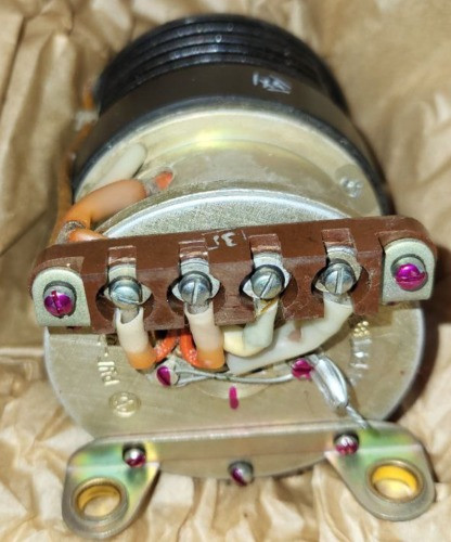 Вугільний регулятор напруги РУГ-3М Суми - зображення 1