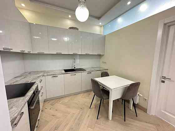 долгосрочная аренда 3-к квартира Киев, Печерский, 1100 $/мес. Київ