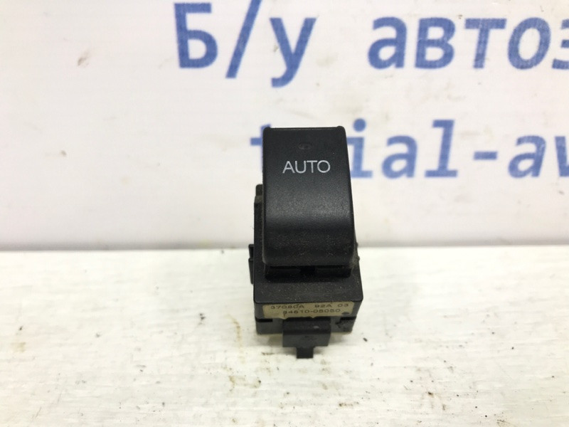 Кнопка стеклоподъемника Toyota Avensis T25 2.0 DIESEL 1CDFTV 2002 (б/у) Киев - изображение 1