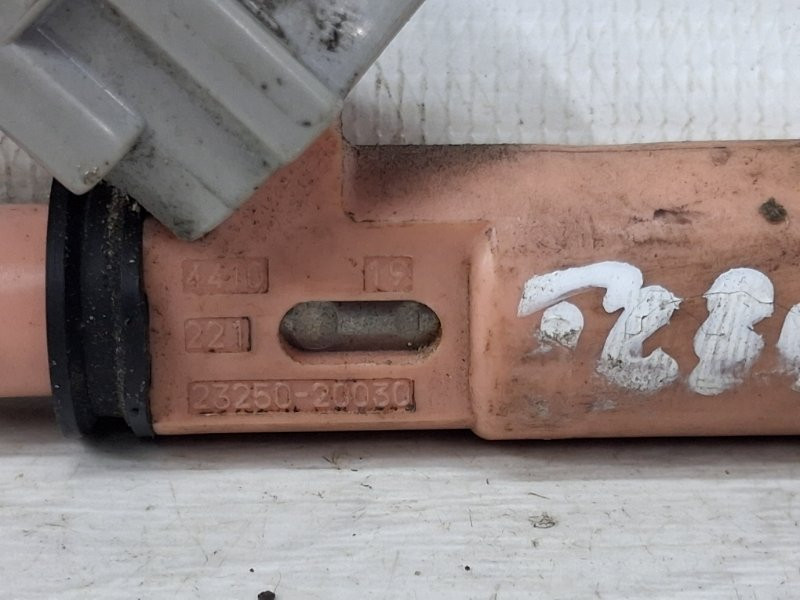 Форсунка топливная Toyota Camry XV30 3.0 БЕНЗИН 1MZFE 2001 (б/у) Київ - зображення 2