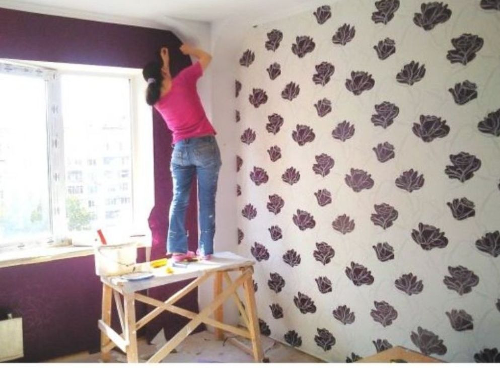 Поклейка обоев Ремонт квартир офисов Киев - изображение 1