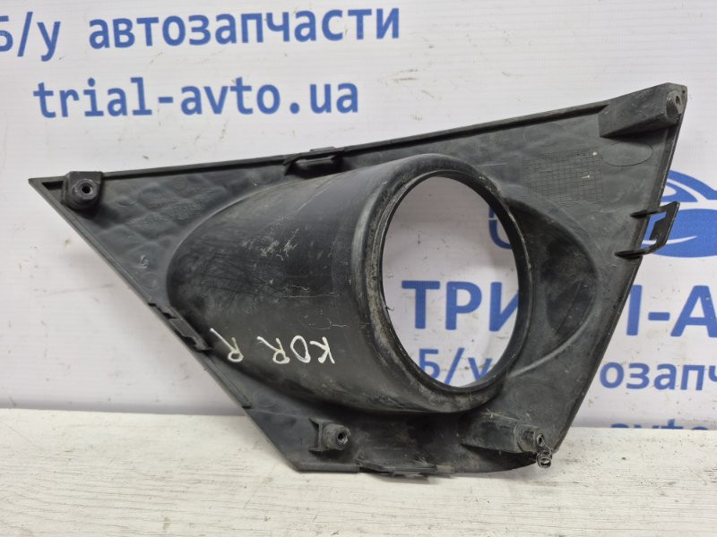 Решетка противотуманки правая SsangYong Korando C200 2.0 DIESEL 2010 (б/у) Київ - зображення 2