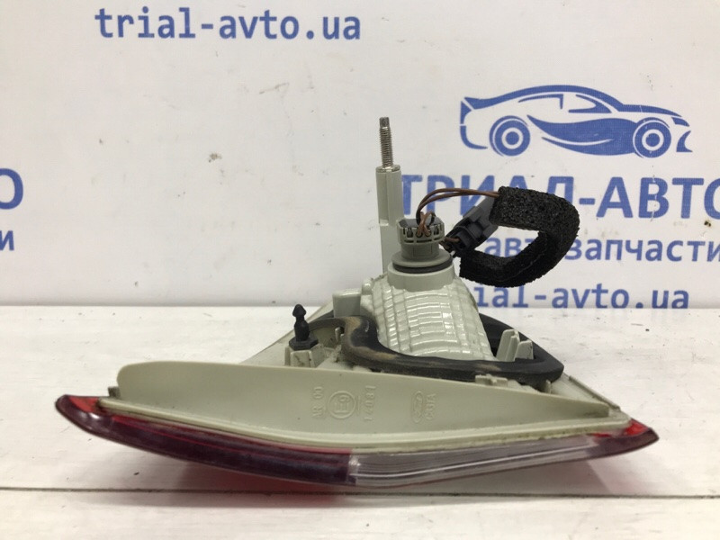 Фонарь задний внутренний правый Ford Kuga CBS 2.0 DIESEL 2011 (б/у) Київ - зображення 4