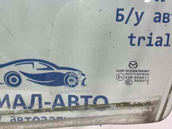 Стекло двери переднее левое Mazda 3 BM 2.2 DIESEL 2013 (б/у) Киев