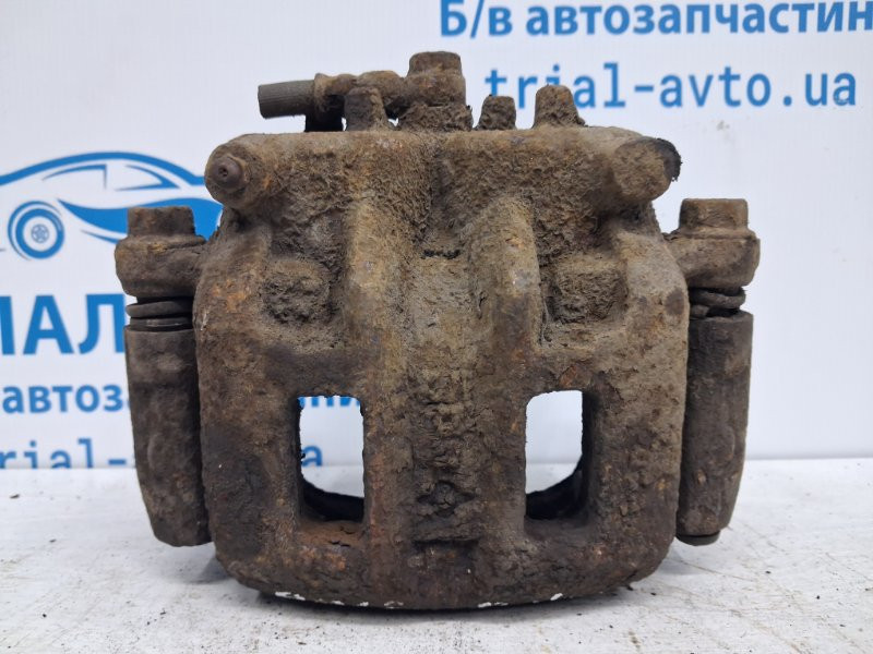 Суппорт передний левый Mitsubishi Pajero Wagon 3 3.2 ДИЗЕЛЬ 4M41 1999 (б/у) Київ - зображення 1