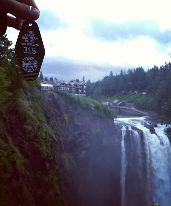 Брелок агента Купера из сериала "Твин Пикс" номер 315 Київ - зображення 4