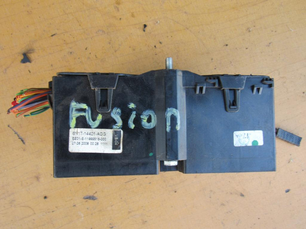 Блок предохранителей Ford Fusion 2006-2012 (6N1T-14401-AGG) Ковель - зображення 3