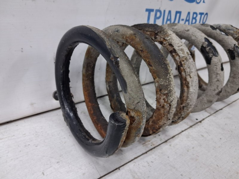 Пружина задняя Mitsubishi Pajero Wagon 3 3.2 ДИЗЕЛЬ 4M41 1999 (б/у) Київ - зображення 2