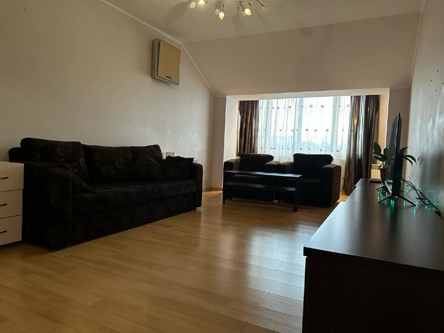 Простора 3-кімнатна квартира з ремонтом та меблями біля міського парку Івано-Франківськ - зображення 7