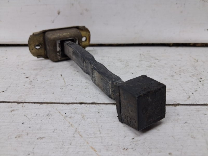 Ограничитель двери задний правый Mitsubishi Pajero Wagon 3 3.2 ДИЗЕЛЬ 4M41 1999 (б/у) Київ - зображення 3