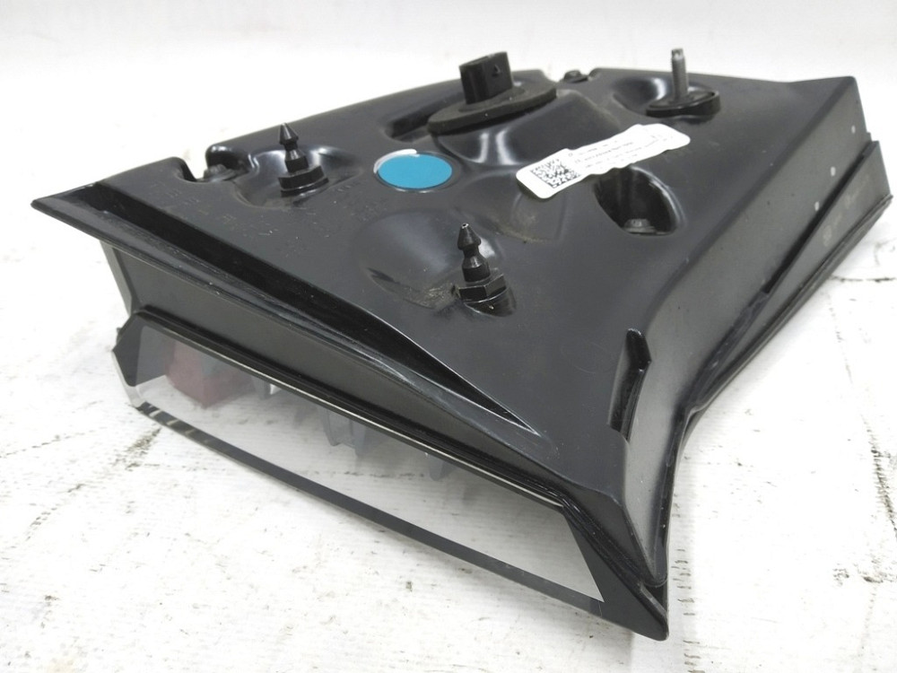 Фонарь правый внутрений (USA) Tesla model 3 1077402-00-G Київ - зображення 3