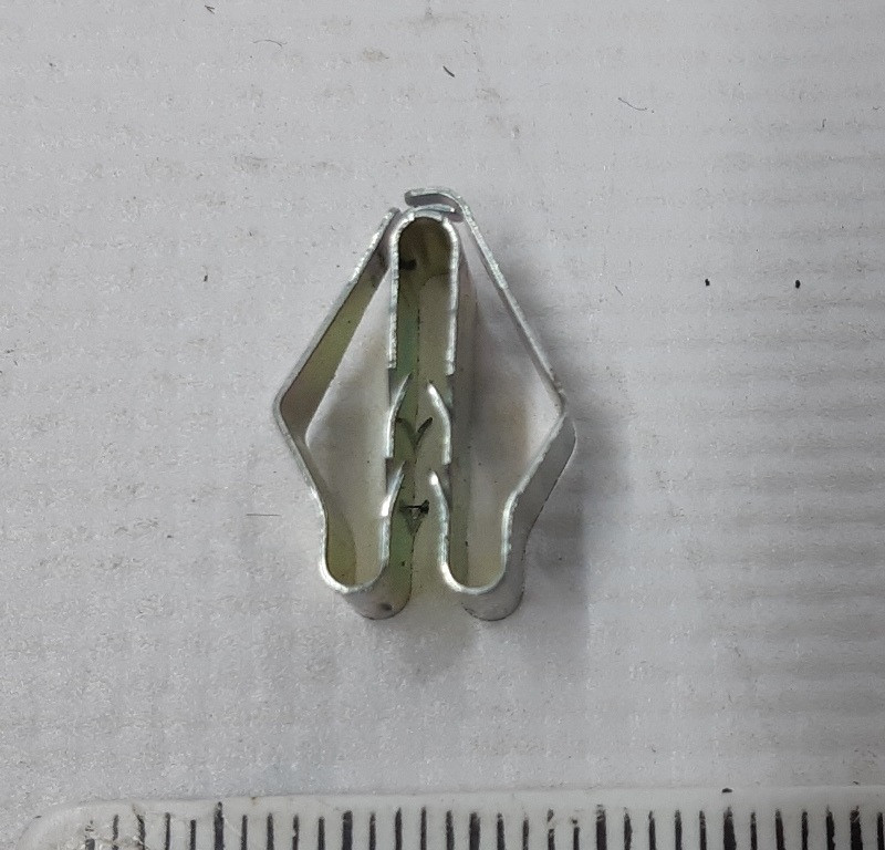 2Клипса MOUNTING CLIP 1.5-2.5x2-5 Tesla model X 1052044-00-A Киев - изображение 2