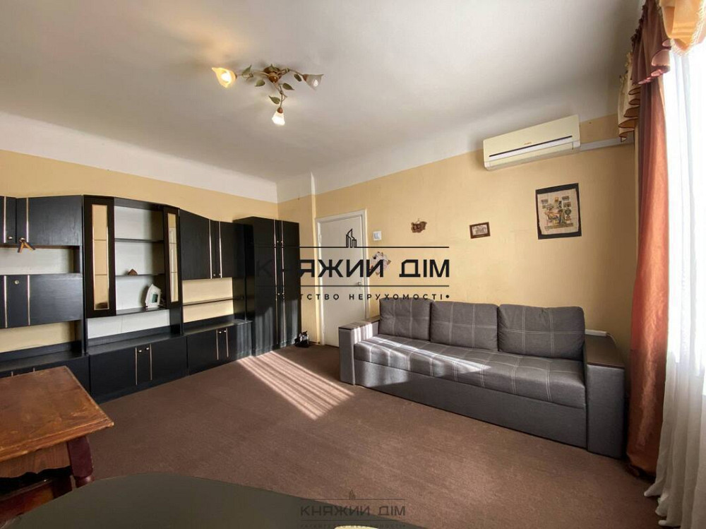 1-к квартира біля парку та метро Берестейська 5 хв. пішки № 11204252 Киев - изображение 1