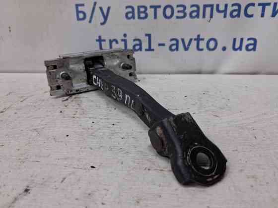 Ограничитель двери передний левый Jeep Cherokee 2013-2019 68103030AA (Арт. 78082) Київ