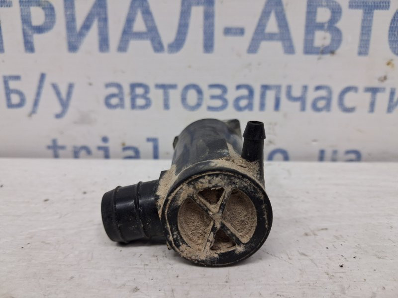 Насос омывателя стекла Mitsubishi Pajero Sport K9 2.5 DIESEL 4D56 1996 (б/у) Київ - зображення 2