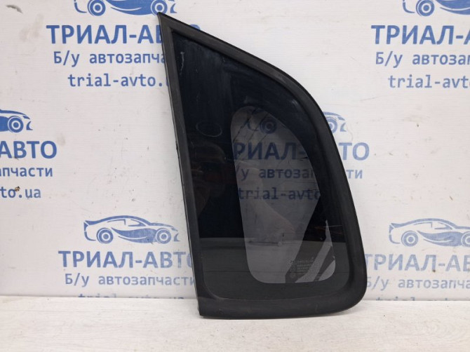 Стекло в кузов заднее левое Hyundai Tucson JM 2.0 DIESEL D4EA 2004 (б/у) Київ - зображення 1