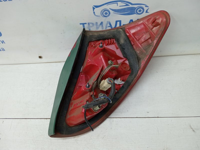 Фонарь задний внешний левый Toyota RAV 4 A30 2.0 БЕНЗИН 1AZFE 2005 (б/у) Киев - изображение 8