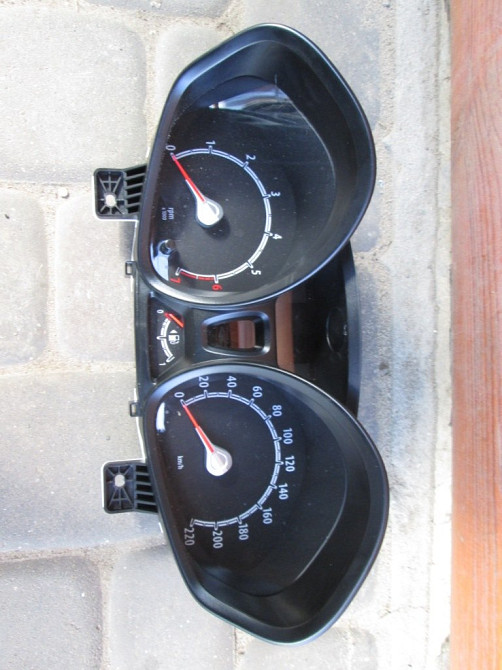 Панель приборов (спидометр) Ford Fiesta 1.25 бензин 2010-2013 Ковель - изображение 1