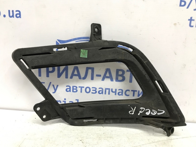 Решетка противотуманки правая Kia Ceed ED 1.6 DIESEL D4FB 2006 (б/у) Київ - зображення 2