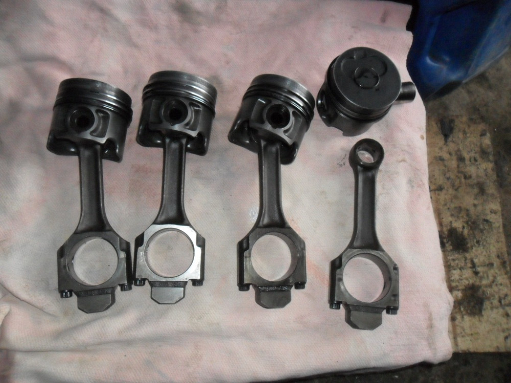 VAG 028198401C, Шатун 028L, Фольксваген-Ауди 1.9 TDI, оригінал, шатуни Винница - изображение 1