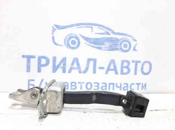 Ограничитель двери задний левый Mitsubishi Lancer 10 2.0 2007 (б/у) Киев