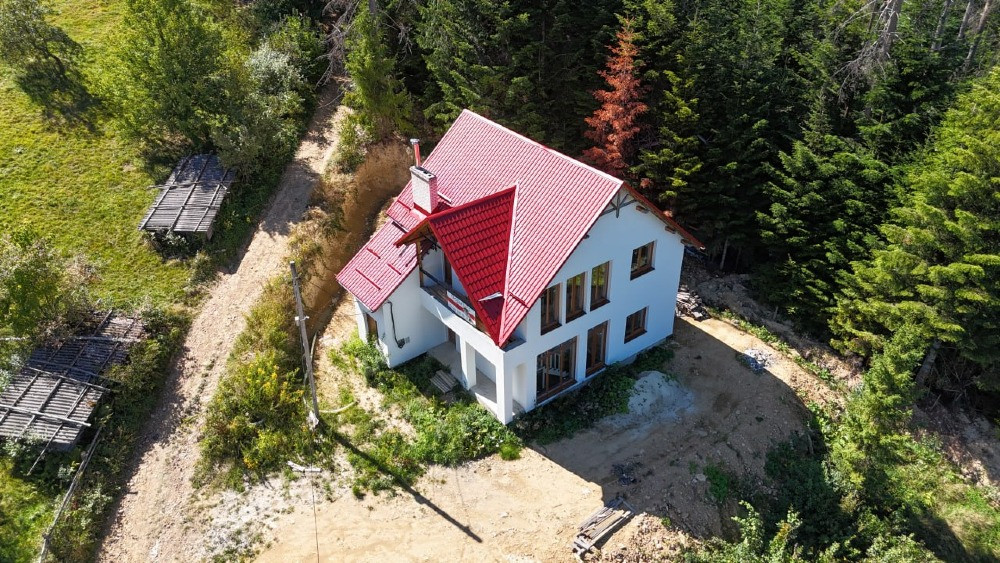 Сучасний будинок біля Карпатського національного парку у Микуличині Яремче - зображення 8
