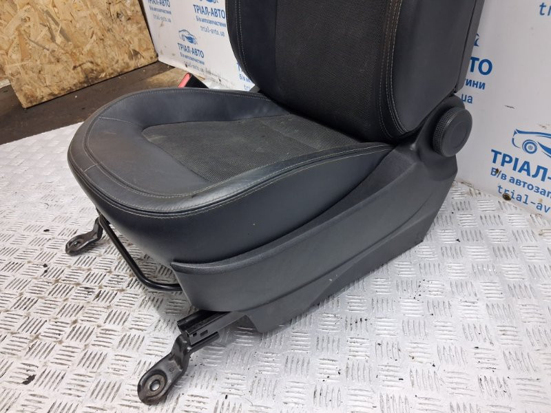 Сиденье переднее левое Kia Sportage SL 1.7 DIESEL D4FD 2010 (б/у) Киев - изображение 4