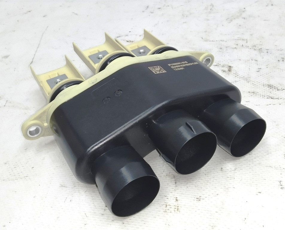 Высоковольтный разъем редуктора мотора заднего Tesla model 3 1120970-00-F Киев - изображение 1