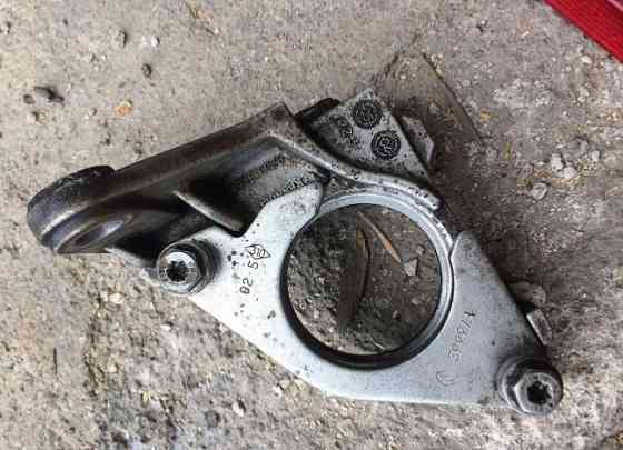 Б/у кронштейн подшипника полуоси Renault Megane 2, Scenic 2, 1.9 dci, 8200187544 Кропивницкий