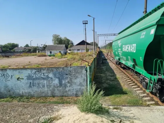 Продаж виробничо-складського комплексу 1,5 га ЖД гілка Броварський р-н Бровари