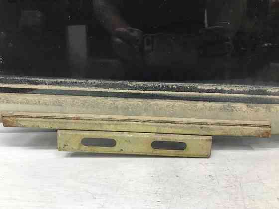 Стекло двери заднее правое Mitsubishi Pajero Sport K9 2.5 DIESEL 4D56 1996 (б/у) Киев