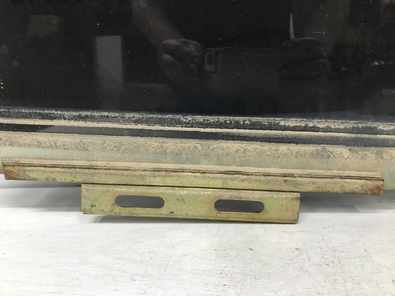 Стекло двери заднее правое Mitsubishi Pajero Sport K9 2.5 DIESEL 4D56 1996 (б/у) Киев - изображение 2