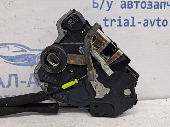 Замок двери передний правый Toyota Prado J120 4.0 1GR-FE 2002 (б/у) Київ - зображення 2