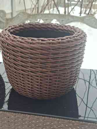 Кашпо з ротангу Київ