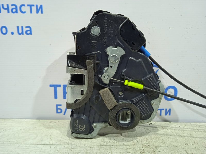 Замок двери передний правый Toyota Avensis T25 1.8 БЕНЗИН 1ZZFE 2002 (б/у) Киев - изображение 2