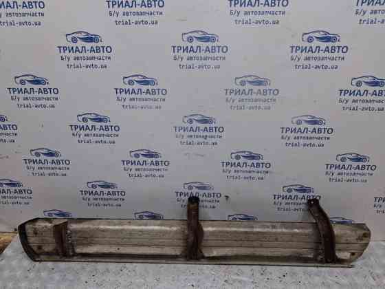 Подножка Mitsubishi L200 KB 2.5 DIESEL 4D56 2006 прав. (б/у) Киев