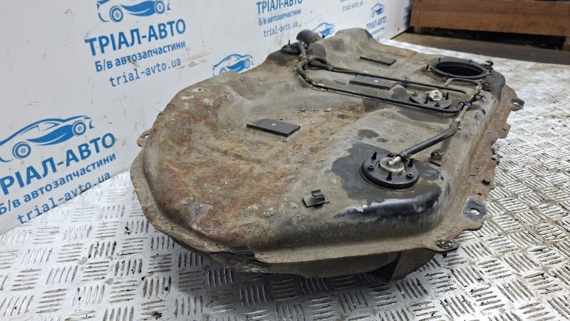 Бак топливный металлический Mitsubishi Lancer 9 1.6 БЕНЗИН 4G18 2003 (б/у) Киев - изображение 4