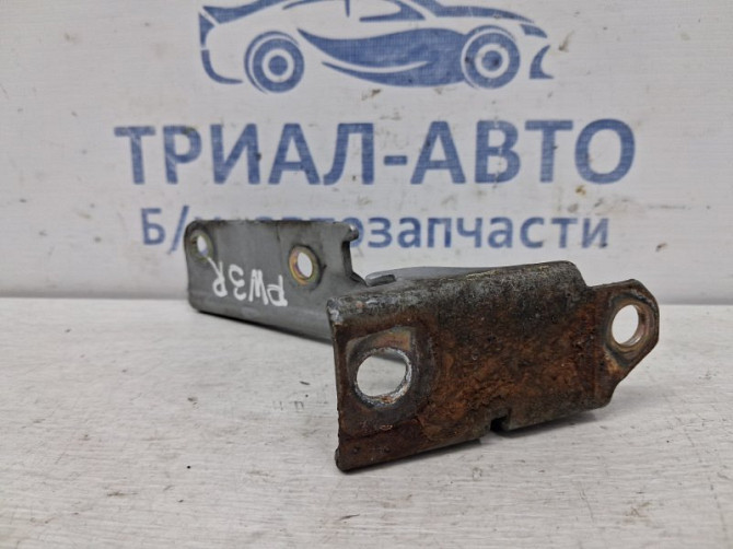 Петля капота правая Mitsubishi Pajero Wagon 3 3.2 ДИЗЕЛЬ 4M41 1999 (б/у) Київ - зображення 2