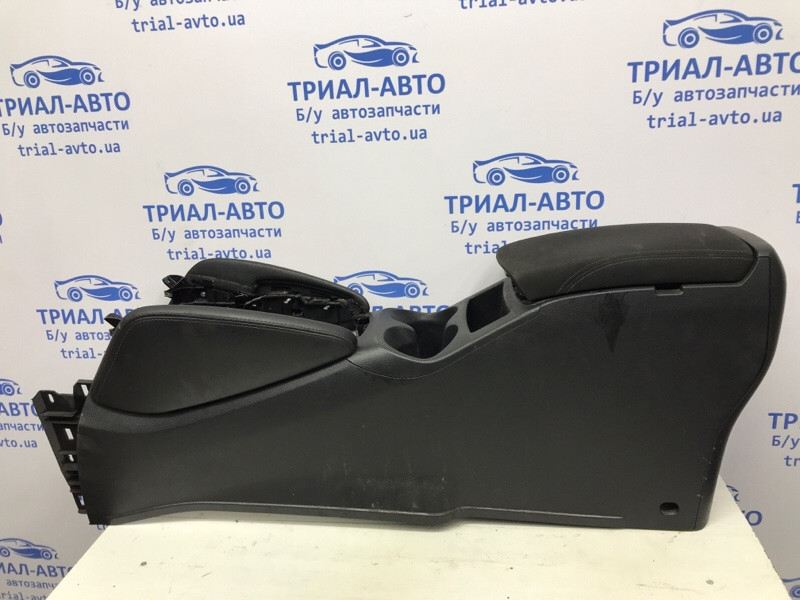 Подлокотник Nissan Qashqai J11 1.5 DIESEL K9K 2013 (б/у) Киев - изображение 1